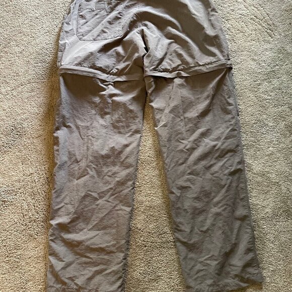 Cabela's Outdoors Zip Off Cargo Pants  Size 12 - Picture 2 of 10